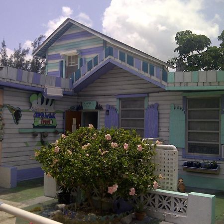 Arawak Inn Насау Екстериор снимка